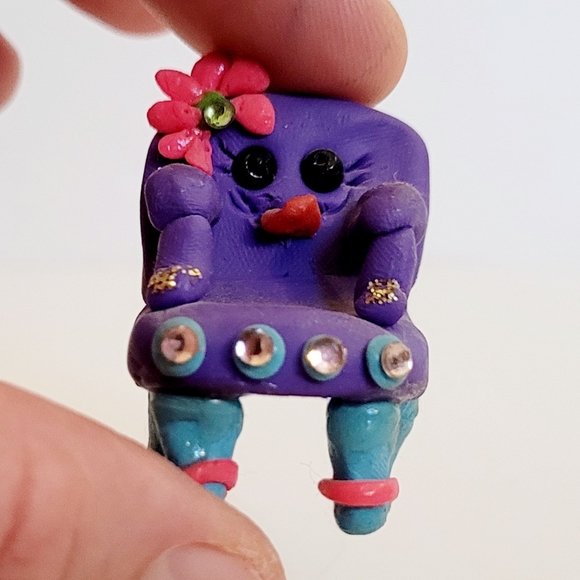 Mini clay chair - Picture 6 of 7